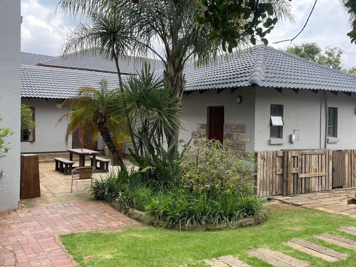 Africa Footprints Lodge Κέμπτον Παρκ Εξωτερικό φωτογραφία