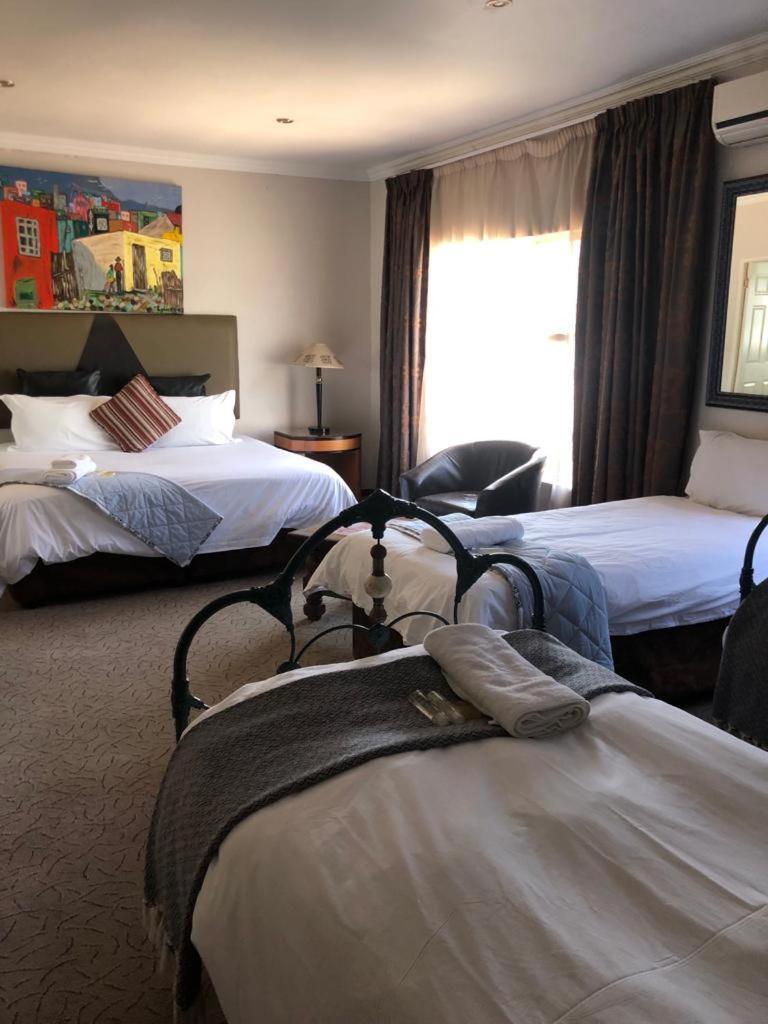 Africa Footprints Lodge Κέμπτον Παρκ Εξωτερικό φωτογραφία