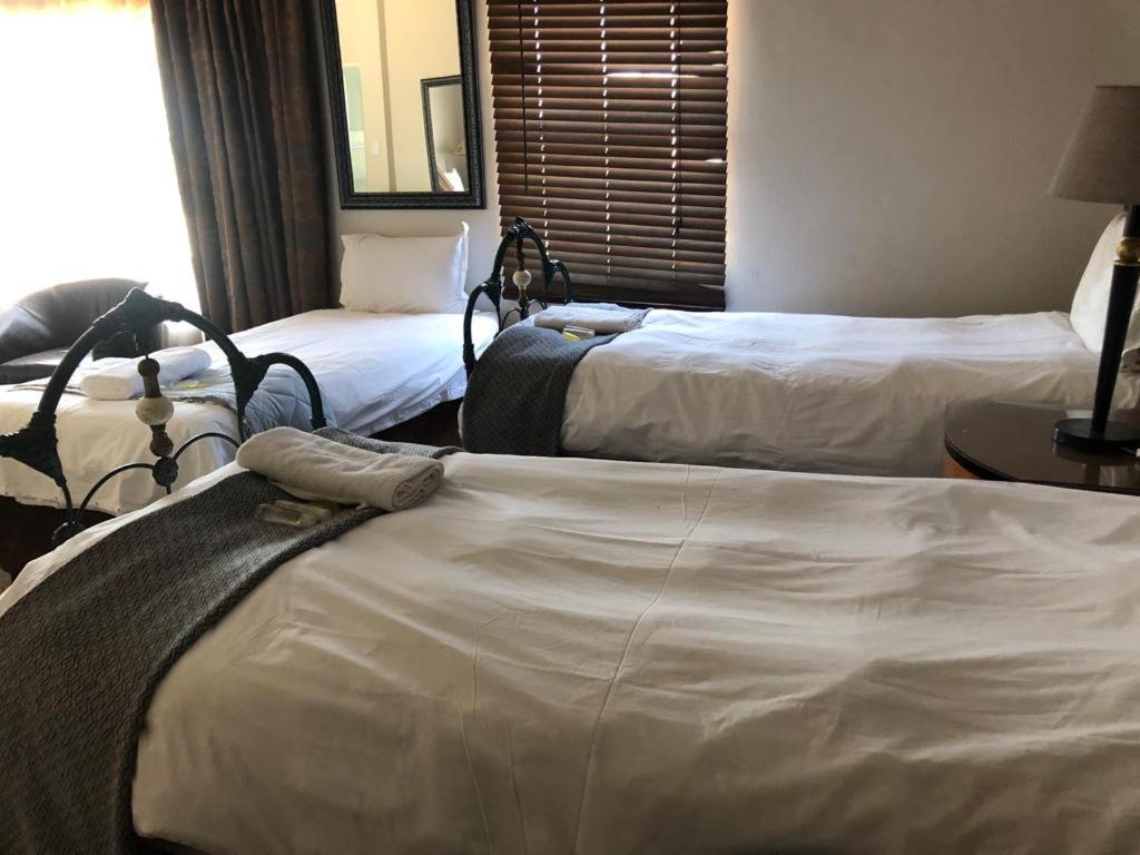 Africa Footprints Lodge Κέμπτον Παρκ Εξωτερικό φωτογραφία